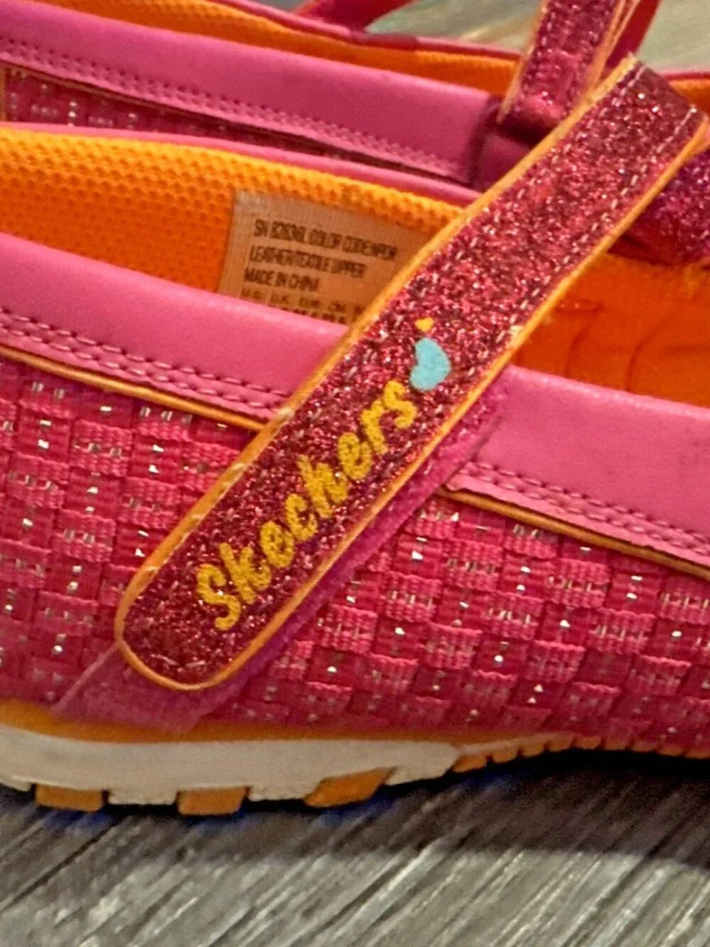 Skechers Girls Mary Jane Sneakers Pink Metallic Dazzle Size 4.5 Adjustable Strap